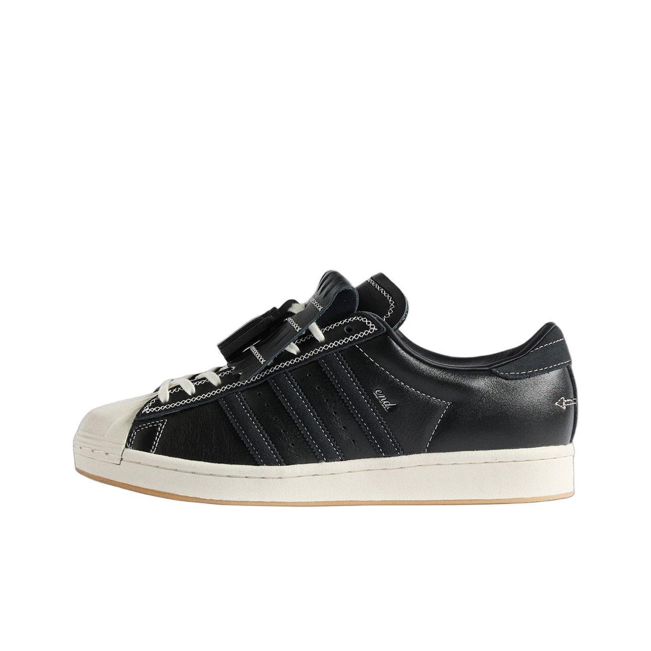 Adidas Shoes Superstar - أحذية سكيت بورد سوبرستار من أديداس