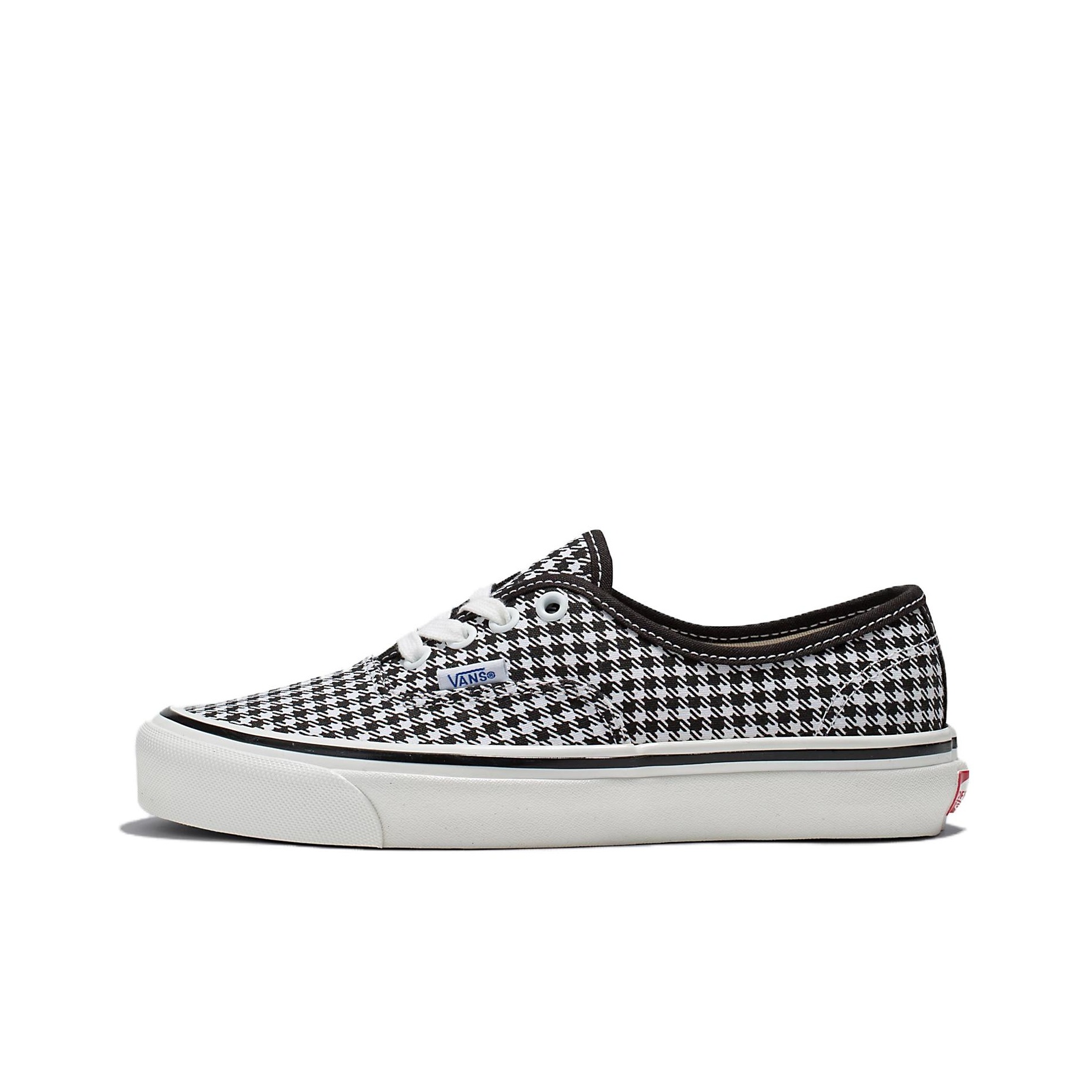 Vans Shoes Authentic - حذاء فانز أوتنتيك 44 دي إكس